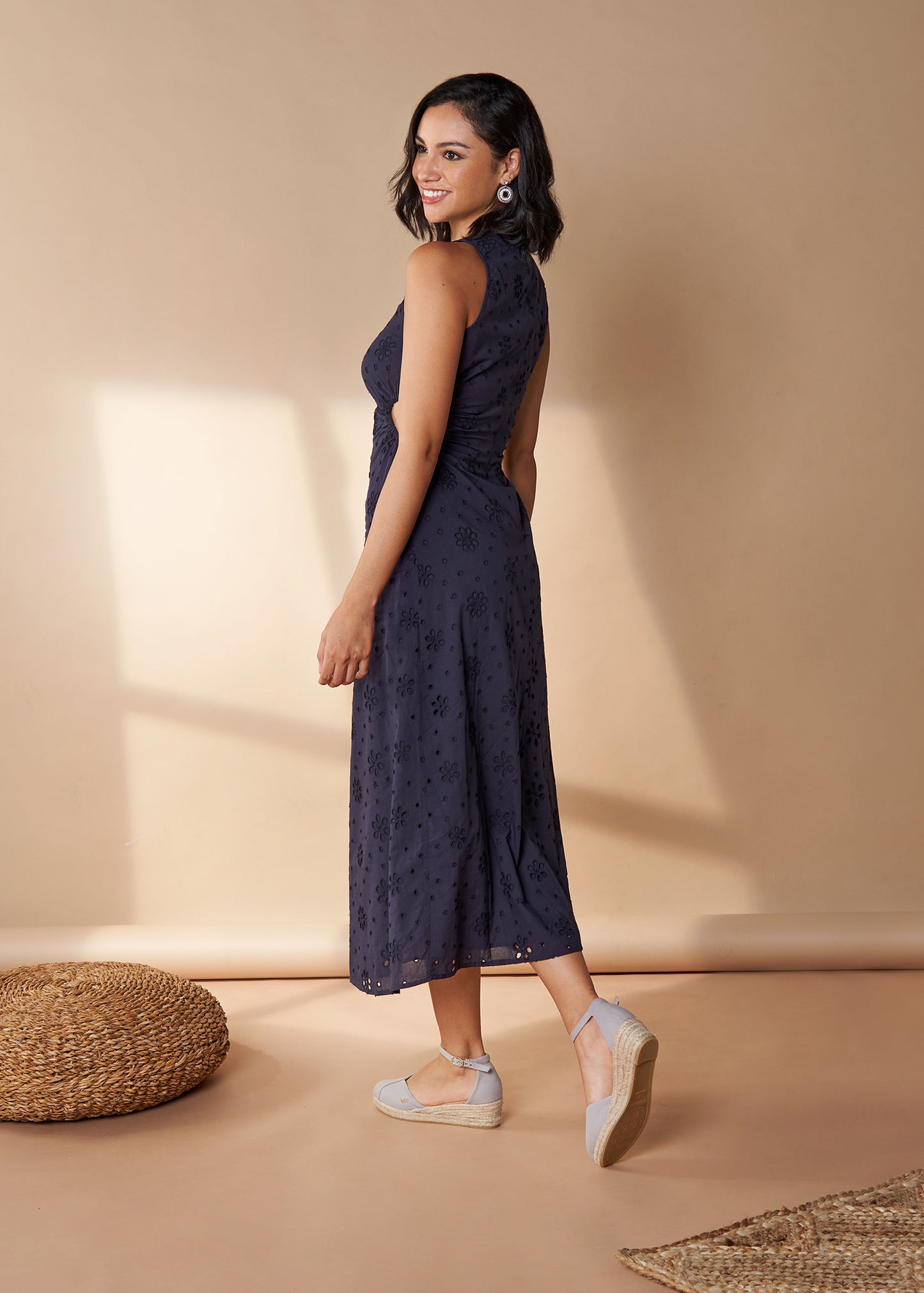 Formiga Ash Grey Canvas Ankle Strap Women Espadrille Wedges Outfit