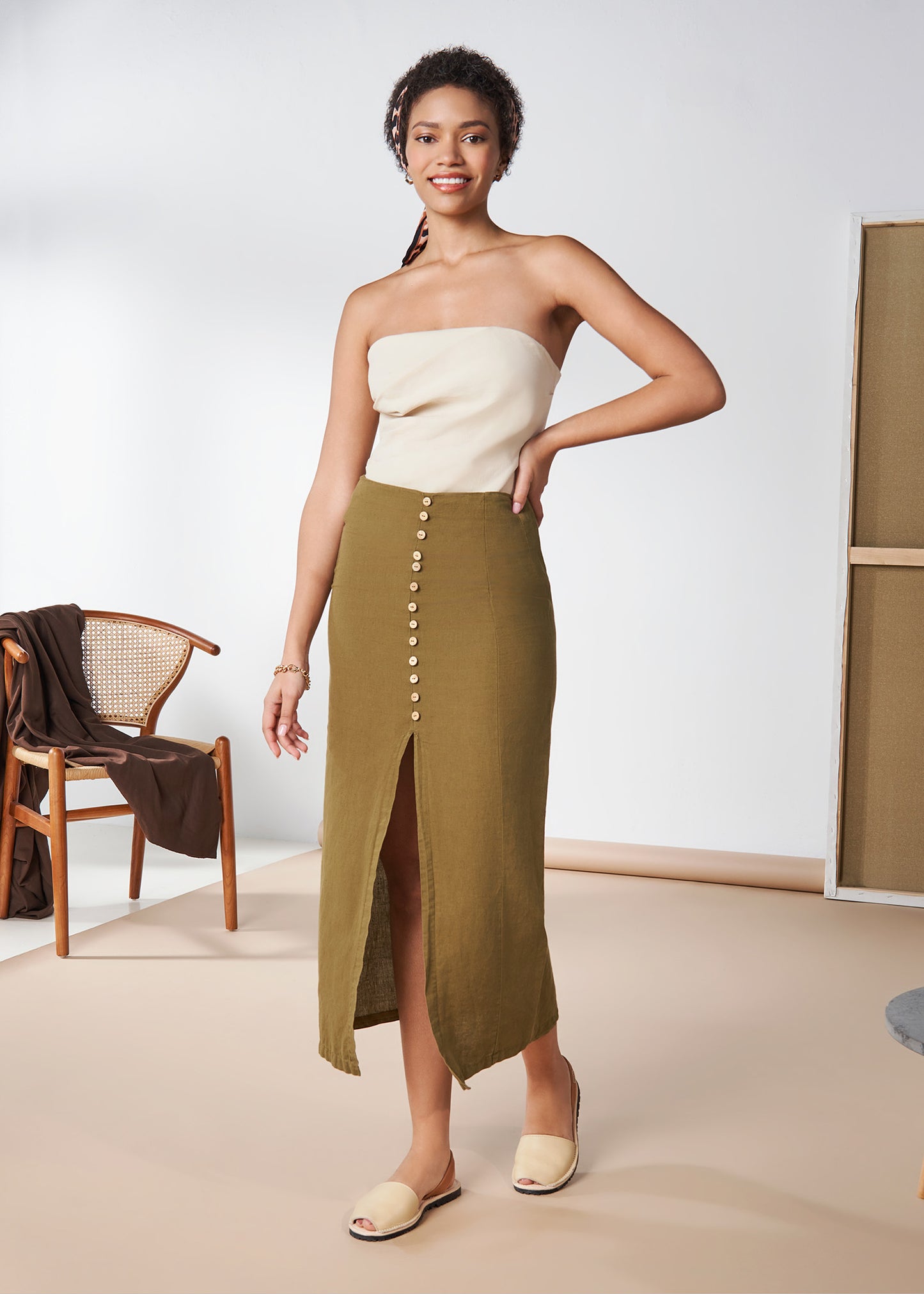 Menorquina Beige Leather Slip On Women Avarcas Outfit