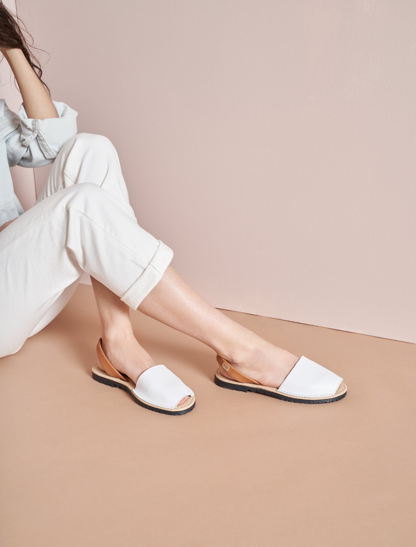 Menorquina Limited Edition White Leather Slip On Women Avarcas Legs