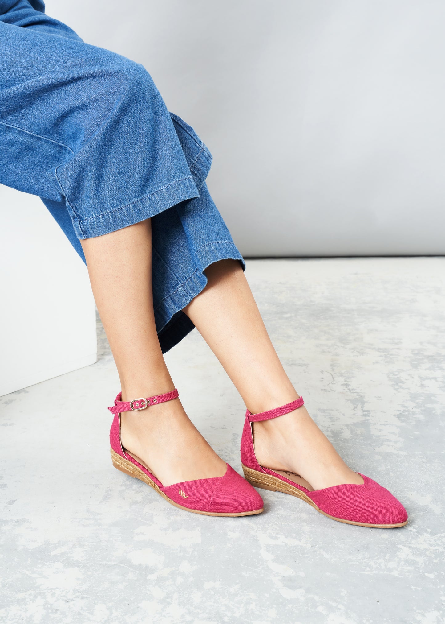 Montroig Limited Edition Fuchsia Canvas Ankle Strap V Cut Closed Toe Women Espadrille Flats Legs