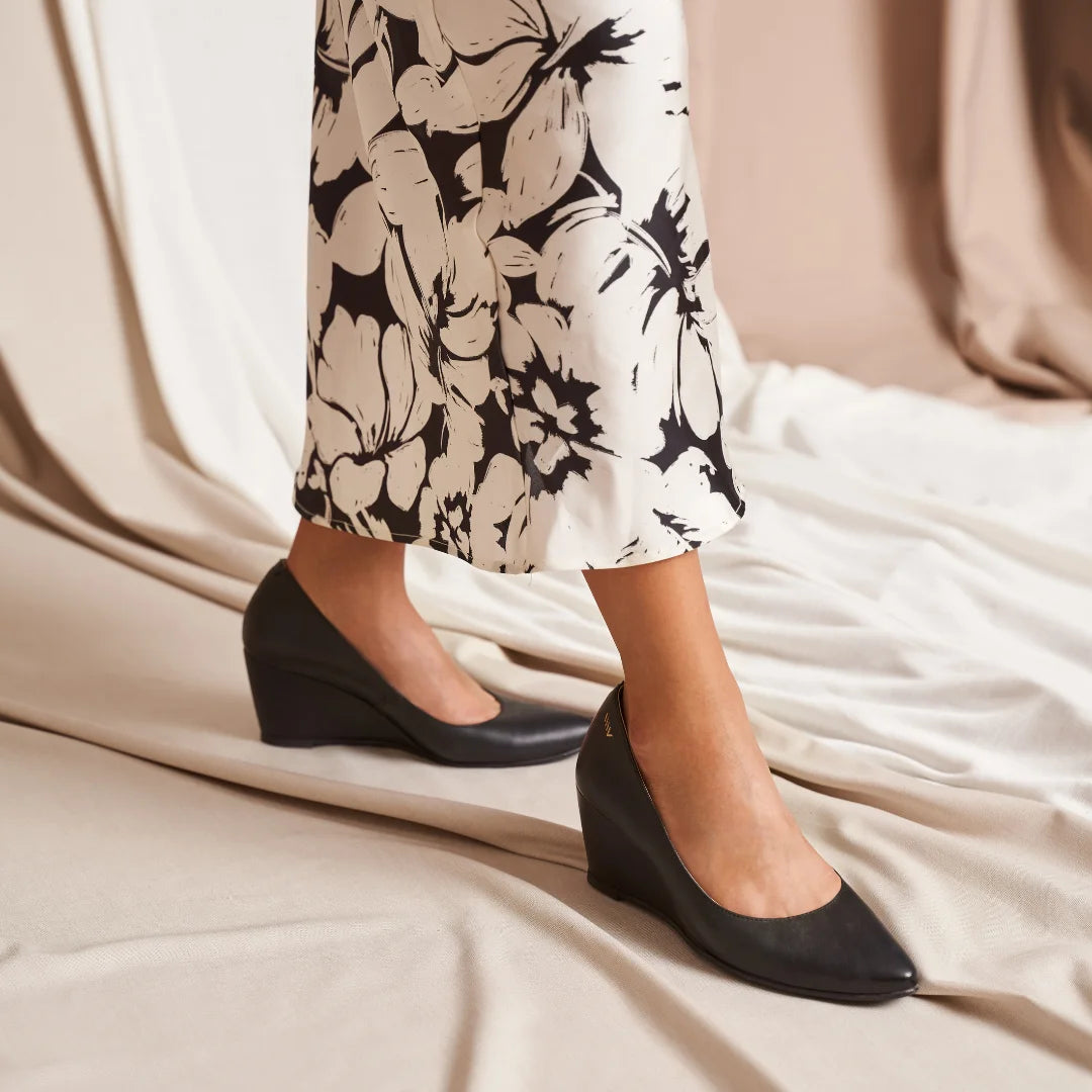 Verona leather legs