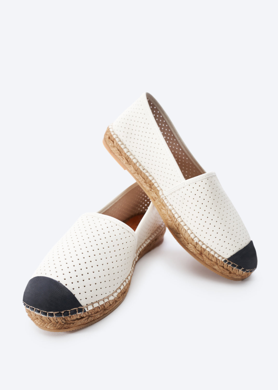 Barceloneta Limited Edition White Canvas Black Tip Slip On Closed Toe Women Espadrille Flats