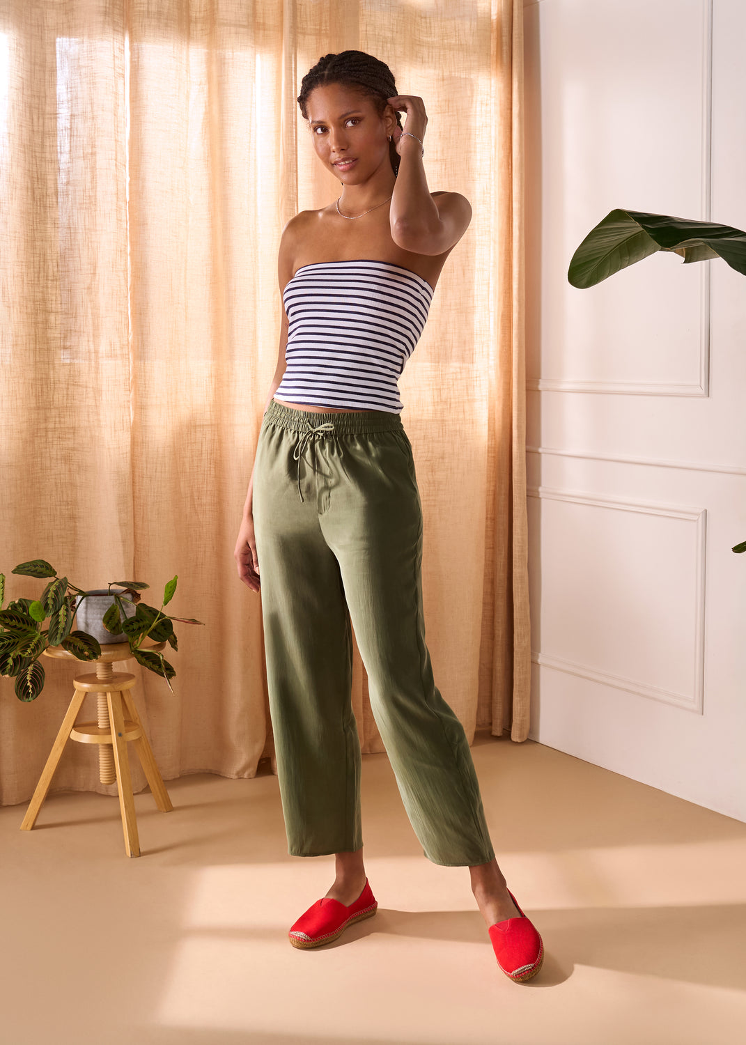 Barceloneta Limited Edition Red Slip On Women Closed Toe Espadrille Flats Outfit