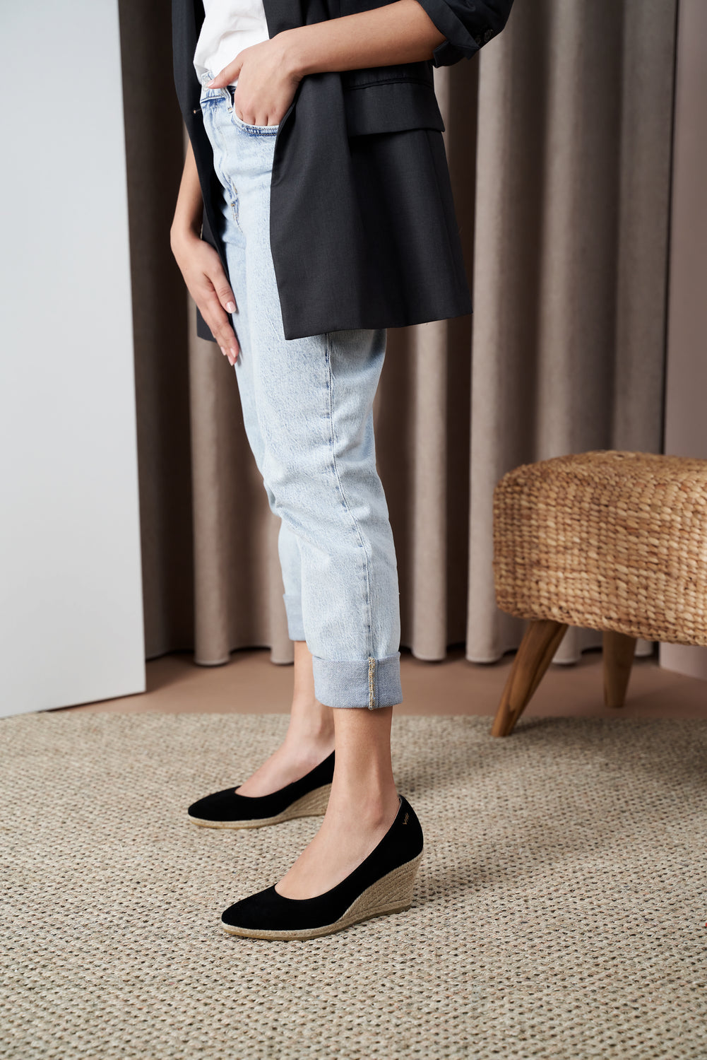 Roses U Cut Black Canvas Slip On Women Espadrille Wedges Legs
