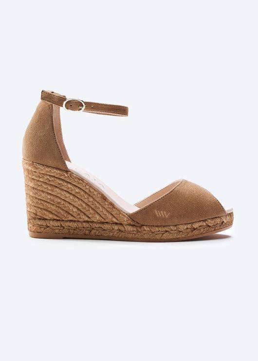 Cara Valenciana Camel Wedge