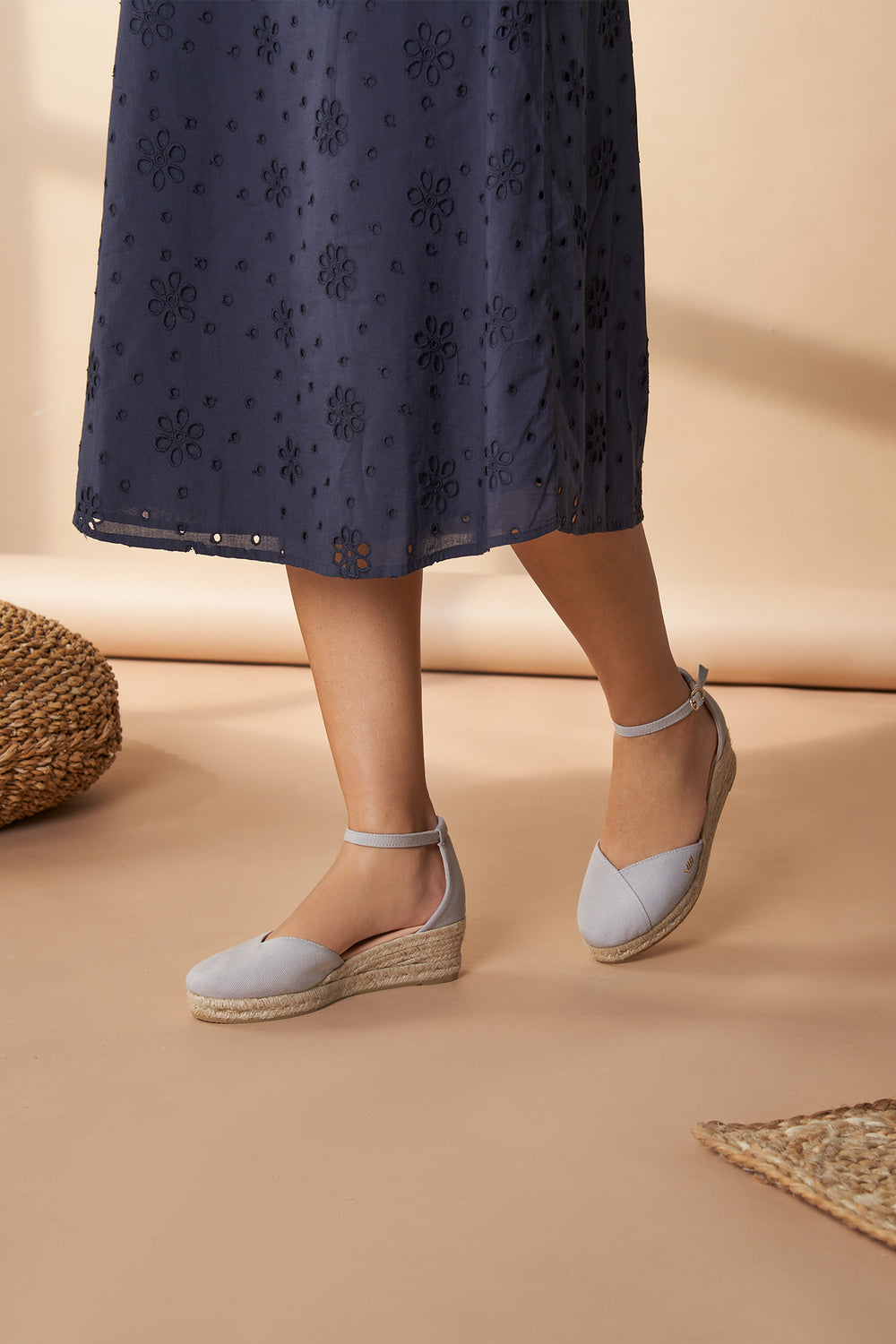 Formiga Ash Grey Canvas Ankle Strap Women Espadrille Wedges Legs