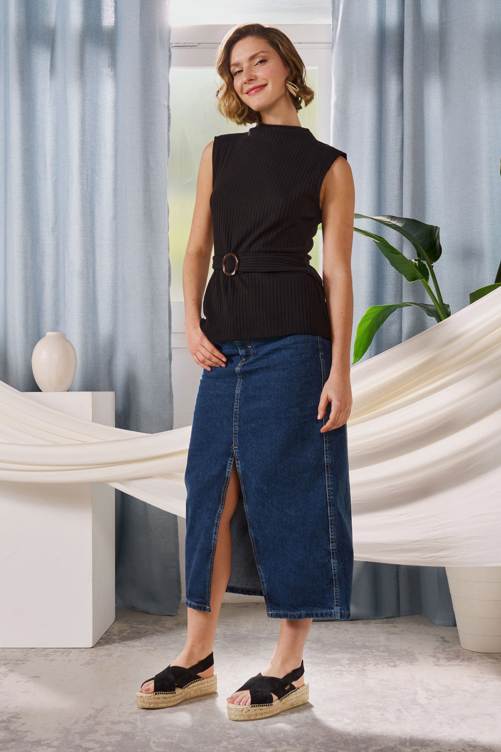 Garbi Black Suede Slingback Woman Crossed Open Toe Espadrille Flatforms Outfit