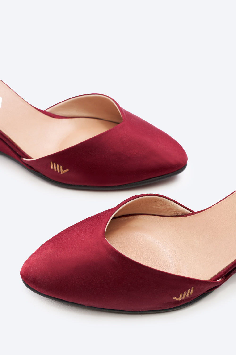 Garda Burgundy Silk Ankle Strap Woman Wedge Shoes Closed Toe Detail