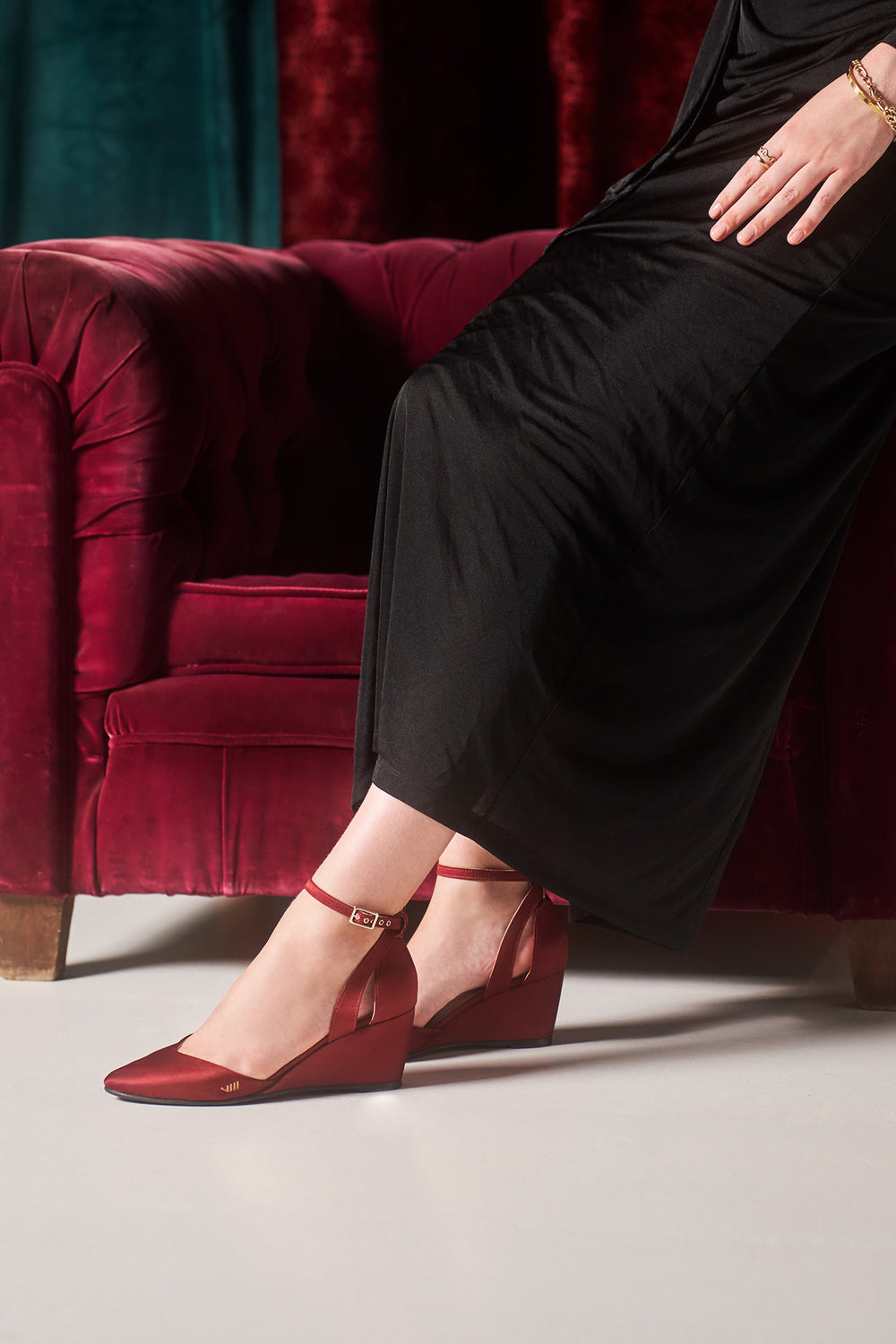 Garda Burgundy Silk Ankle Strap Woman Wedge Shoes Legs