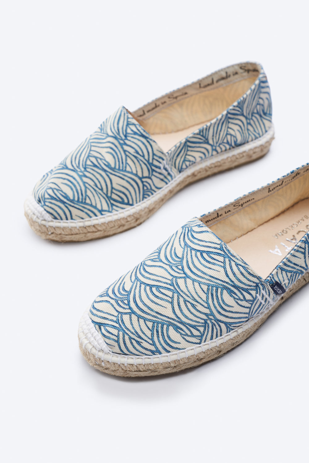 Llafranc Limited Edition Ocean Waves Canvas Slip On Women Closed Toe Espadrille Flats