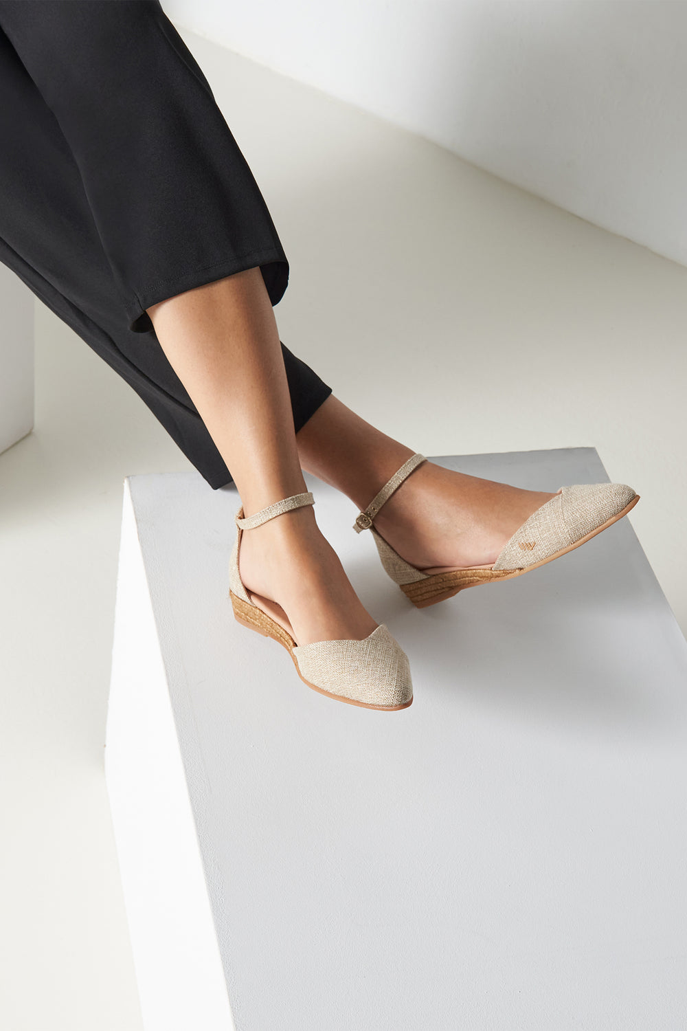 Montroig Limited Edition Gold Canvas Ankle Strap V Cut Closed Toe Women Espadrille Flats Legs