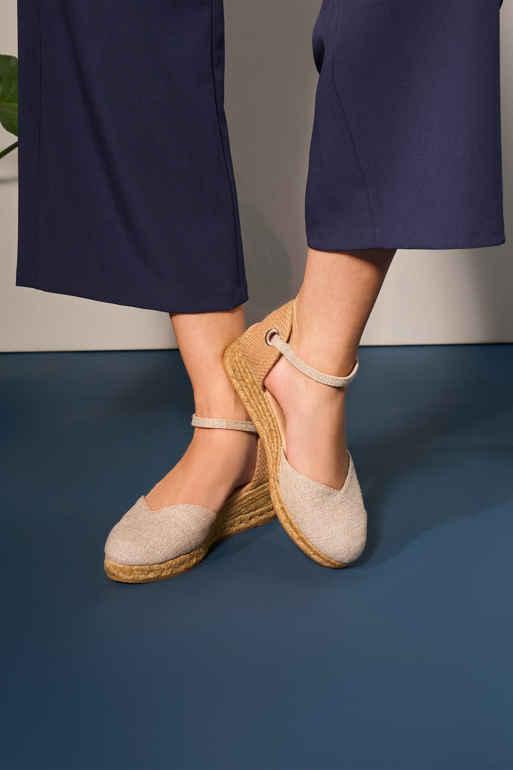 Pubol Limited Edition Silver Canvas Ankle Strap Women Espadrille Low Wedges Legs
