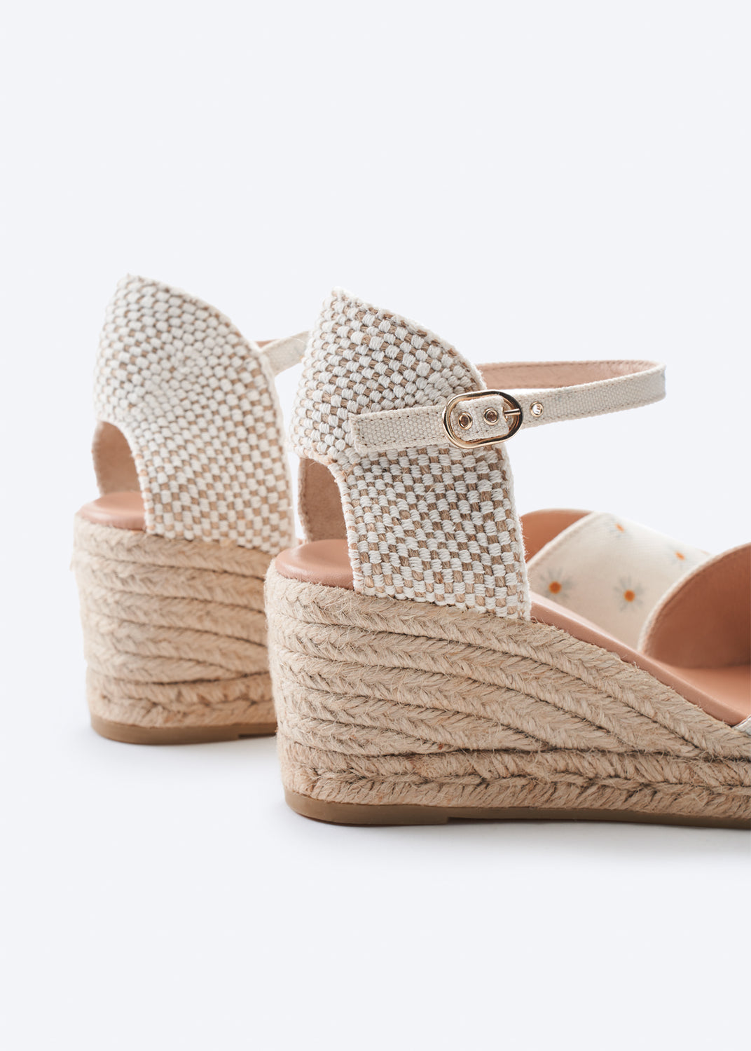 Reus Limited Edition Daisy Pattern Canvas Ankle Strap Women Espadrille Wedges Flexible Back Detail
