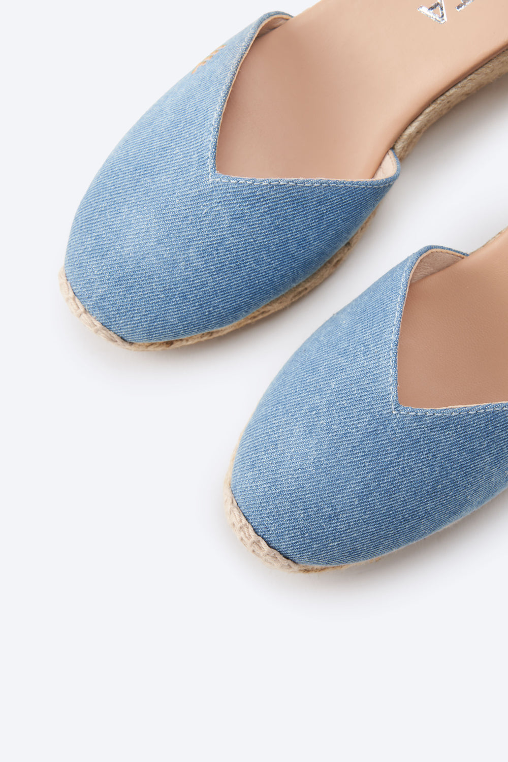 Reus Limited Edition Light Denim Ankle Strap Women Espadrille Wedges V Cut Closed Toe Detail