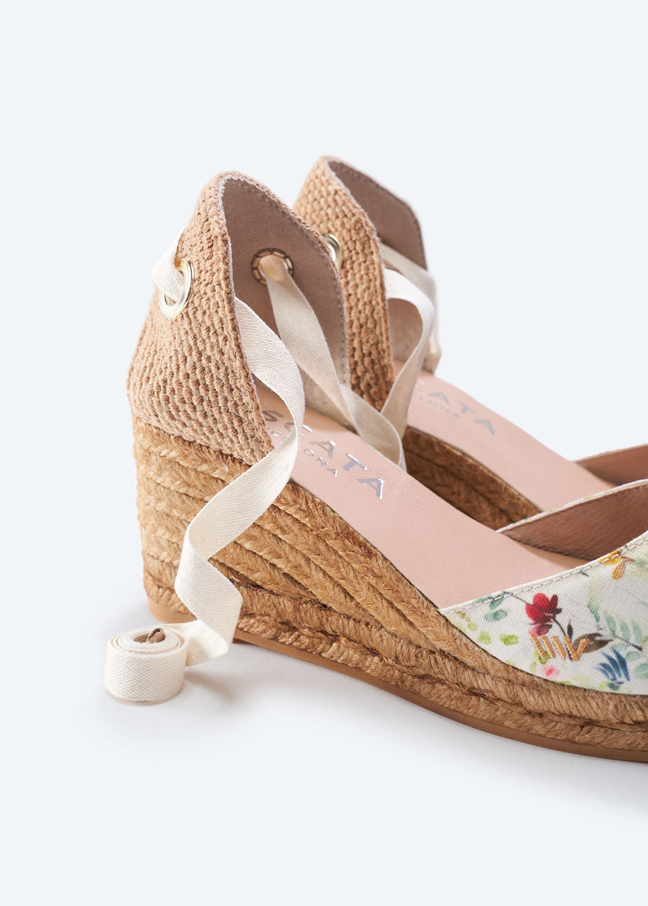 Sagaro Limited Edition Small Flower Canvas Lace Up Women Espadrille Wedges Flexible Back Detail