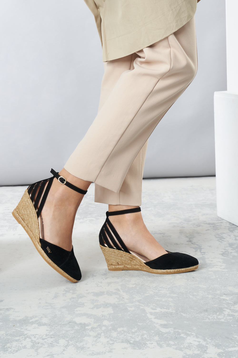 Ullastret Black Suede Ankle Strap Women Espadrille Wedges Legs