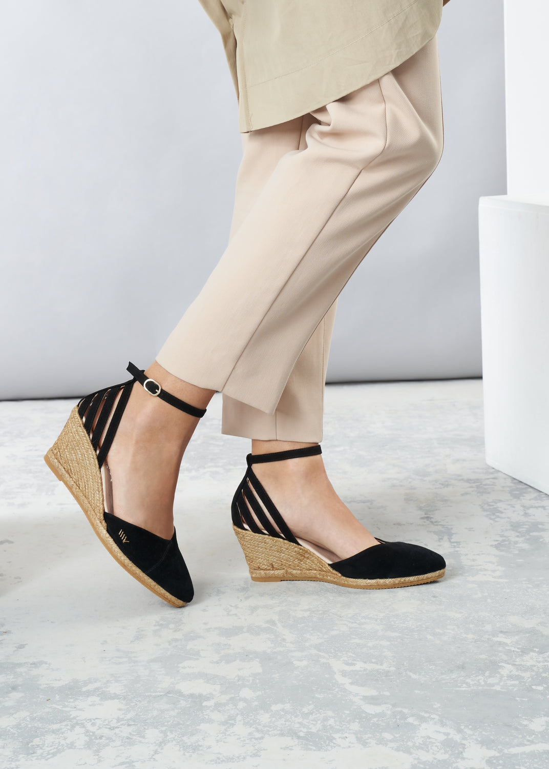 Ullastret Black Suede Ankle Strap Women Espadrille Wedges Legs