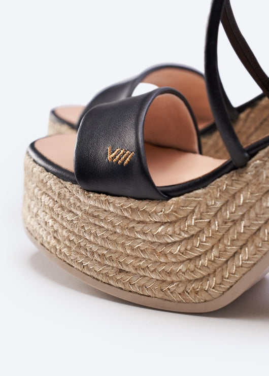 Sandals and Espadrilles - Women Luxury Collection