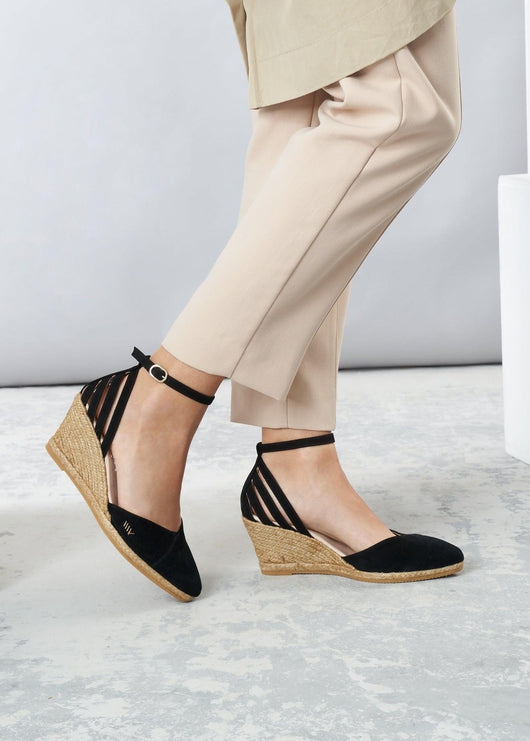 Ullastret Suede Wedges
