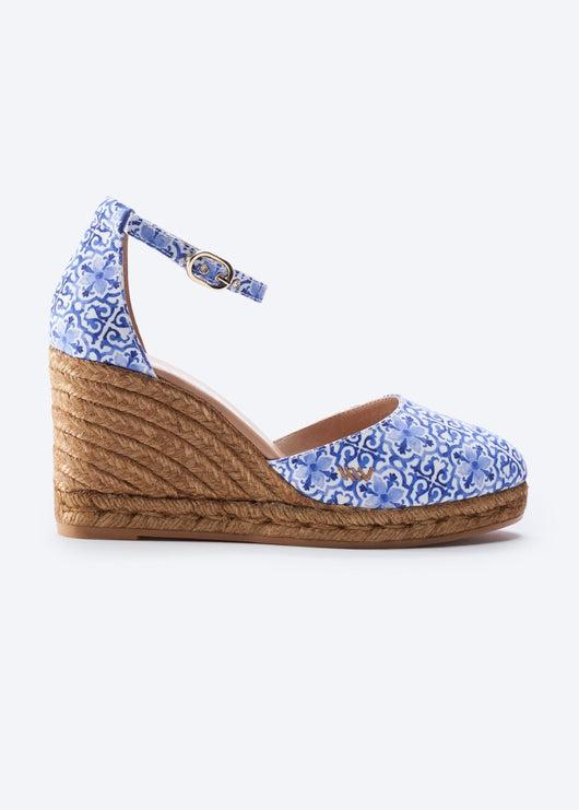 Stylish Comfort: Discover Espadrille Wedges Collection | Viscata